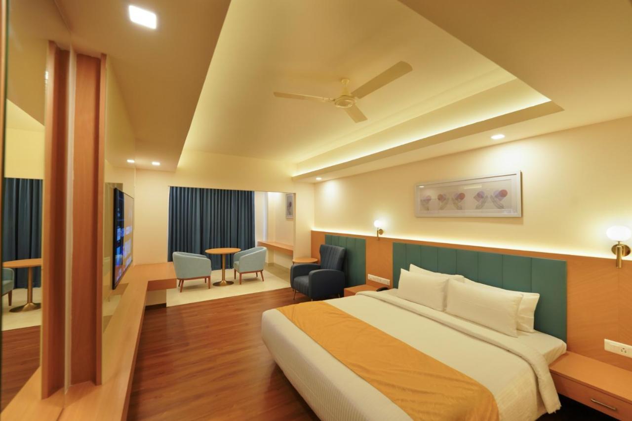 Hotel Turmeric イーロードゥ エクステリア 写真